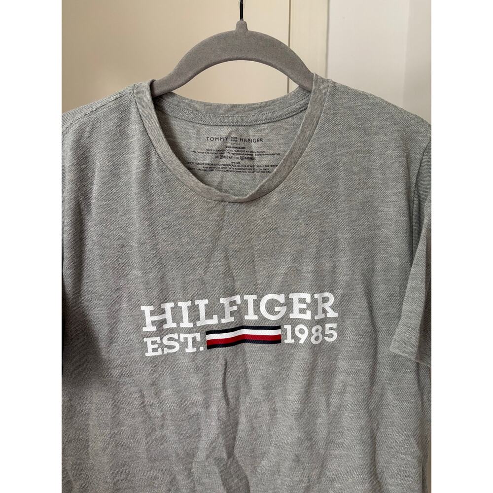 Tommy Hilfiger Gray Logo T Shirt Mens XL Short Sleeve Crew Neck Casual Tee - Picture 4 of 6